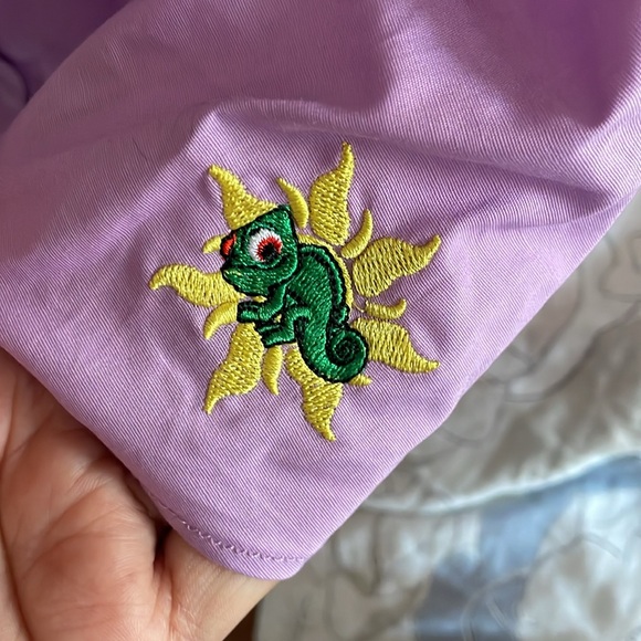 Disney Tangled Rupunzel Peplum Stretch Poplin Blouse - Picture 6 of 6